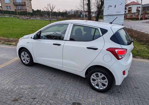 Hyundai i10 cena 26999 przebieg: 145713, rok produkcji 2016 z Wolbrom małe 742